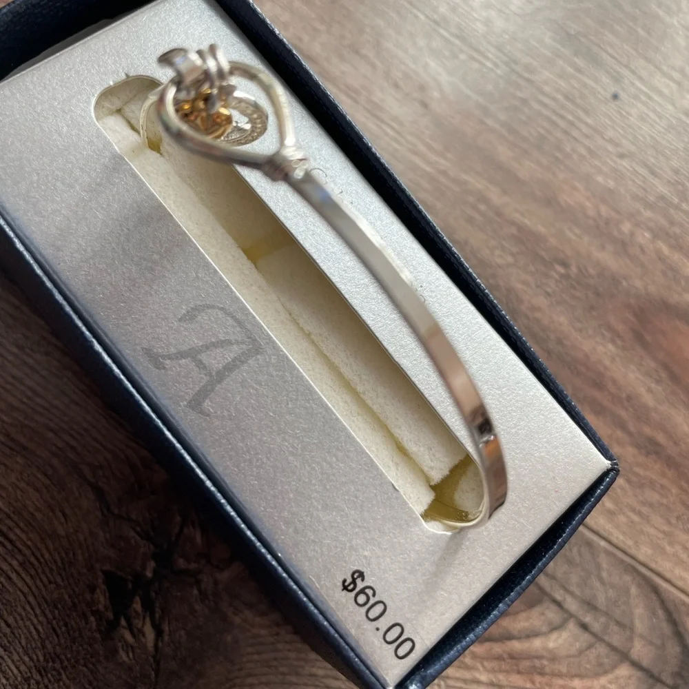 Initial A bracelet - Picture 4 of 9